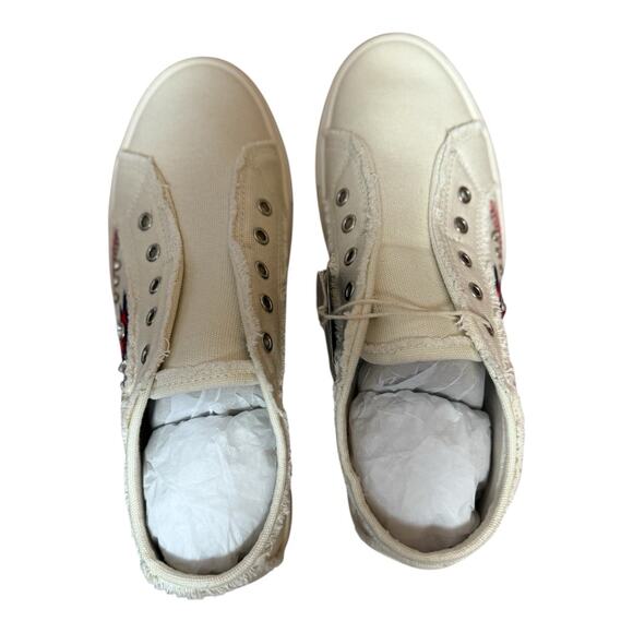 Montana West Aztec Embroidered Canvas Slip On Sneakers Women's Size 9 NIB - Picture 2 of 9